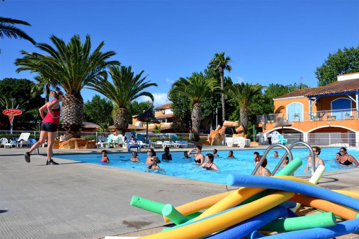 Camping Les Salisses - Maeva Vias Exteriör bild
